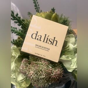 DALISH Glow Highlighter “Sunrise”, Radiant Shimmer Highlight Powder NEW in Box
